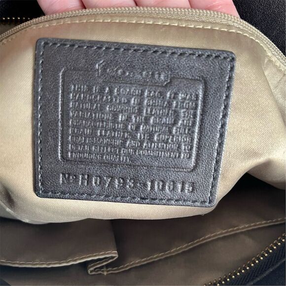 Coach Women's Black Leather Large Shoulder Tote Bag - Picture 11 of 11